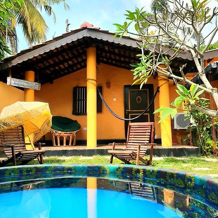 The Fat Mermaid Hotel Mirissa Bagian luar foto